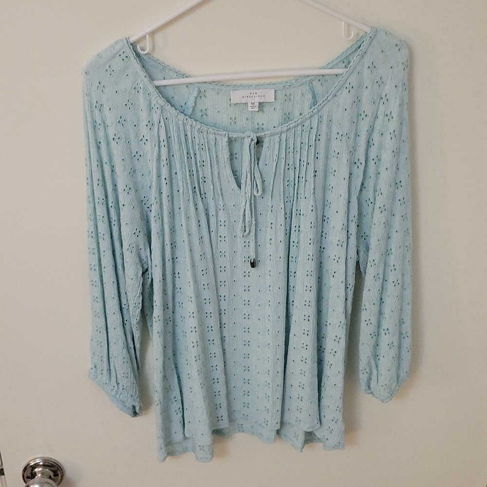 NEW DIRECTIONS Eyelet Peasant Tie Neckline Cottage Coquette Blouse - Picture 3 of 9